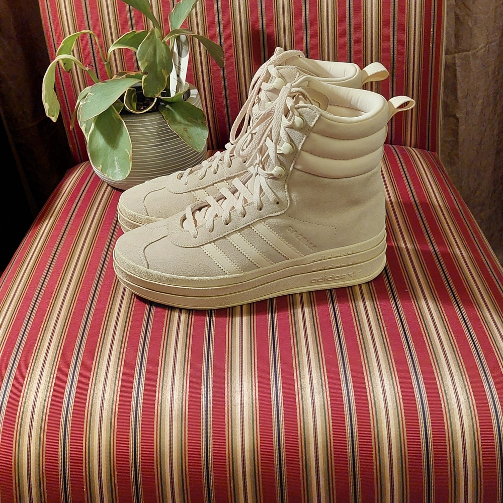 Adidas Beige Seude High-Top Sneakers Size 7.5 - Picture 10 of 13